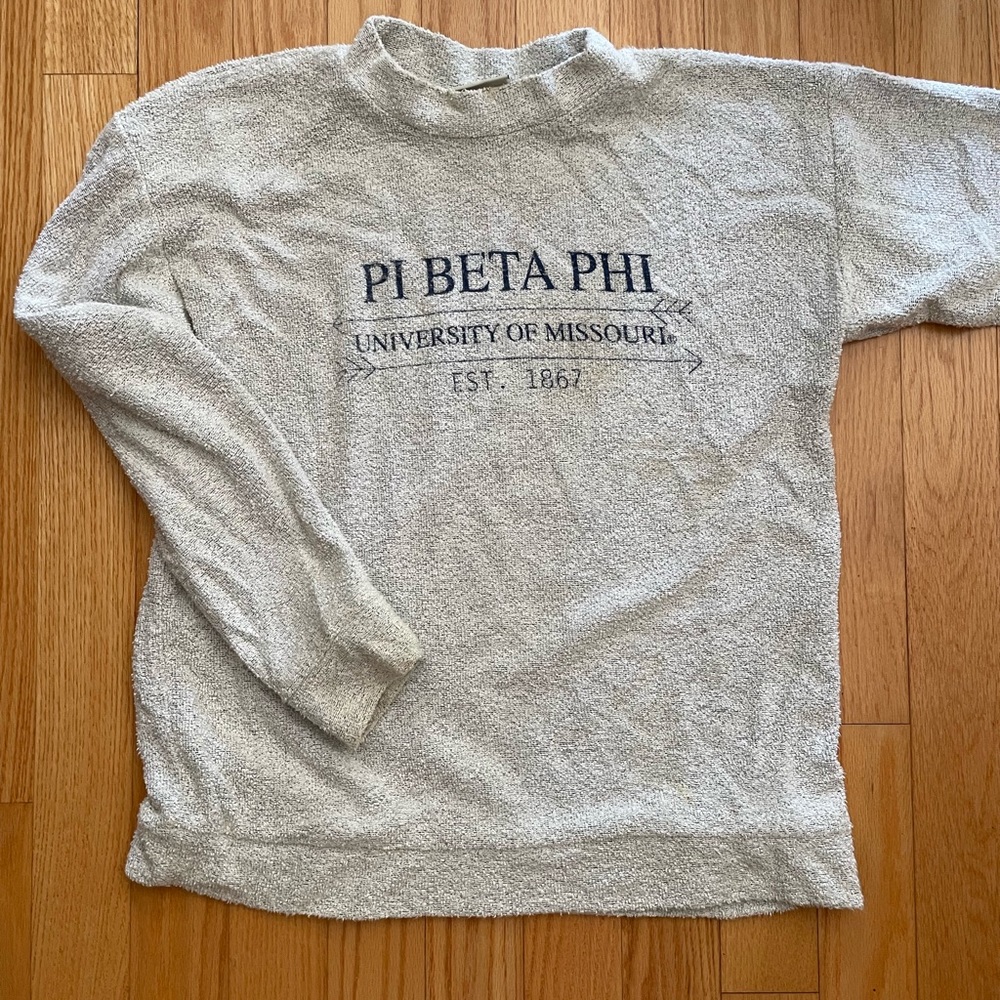 Woolly Threads Pi Beta Phi - image 1